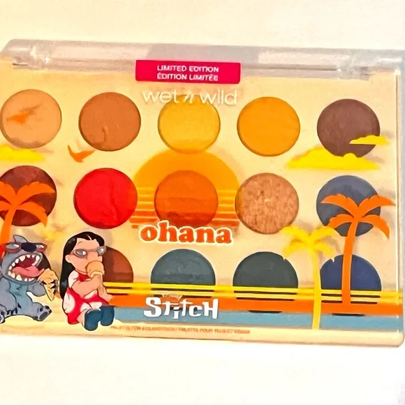 Wet n Wild Disney Stitch Ohana Eyeshadow Palette - Picture 2 of 5